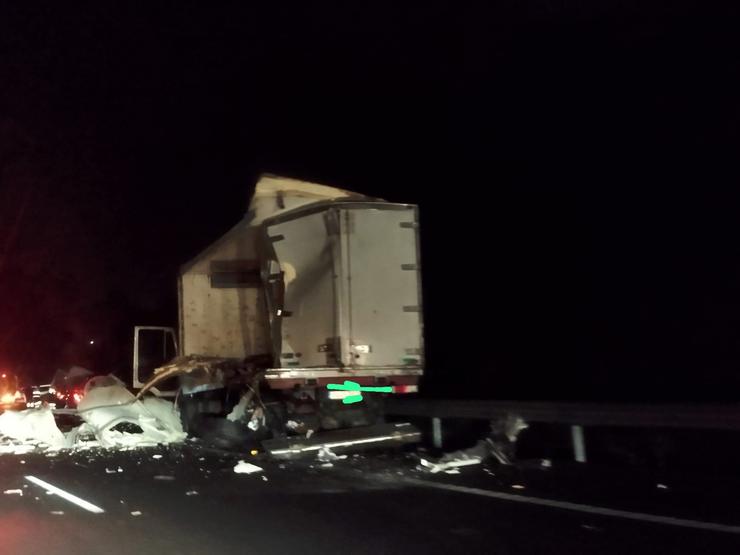 Accidente entre dous camións en Pontevedra este mércores / Grupos de Whatsapp