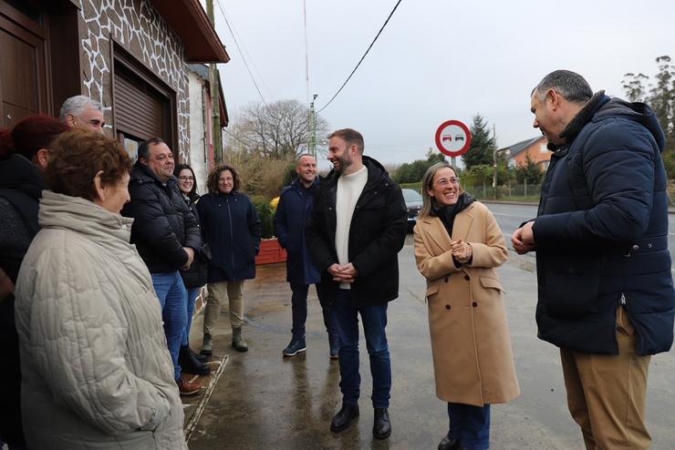 A conselleira de Infraestruturas e Mobilidade, Ethel Vázquez, mantén un encontro co alcalde de Ordes, José Luís Martínez / XUNTA