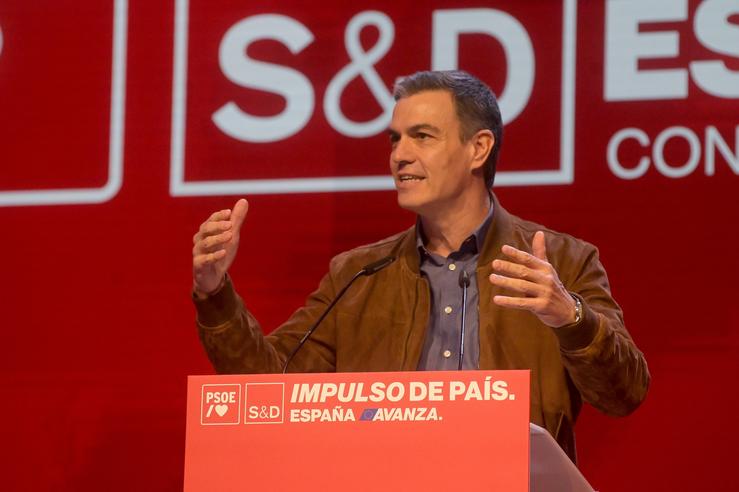 O presidente do Goberno, Pedro Sánchez, intervén durante a convención política do PSOE. M. Dylan - Europa Press