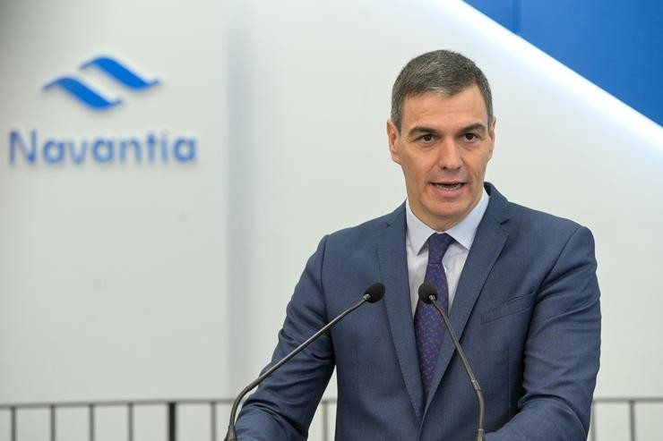 O presidente do Goberno, Pedro Sánchez, intervén durante a súa visita ás instalacións do estaleiro de Navantia, a 24 de xaneiro de 2024, en Ferrol 