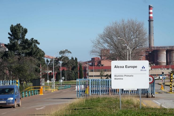 Arquivo - A fábrica de Alcoa, a 24 de xaneiro de 2024, en San Cibrao, Lugo, Galicia (España). Alcoa solicitou o pasado 22 de xaneiro aos traballadores da fábrica de San Cibrao e ao comité de empresa ?acordar atrasar? o arranque da actividade na pl. Carlos Castro - Europa Press - Arquivo / Europa Press