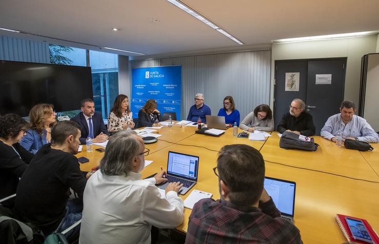 A directora xeral de Recursos Humanos do Sergas, Ana Comesaña, preside a reunión da Mesa Sectorial de Sanidade / XUNTA