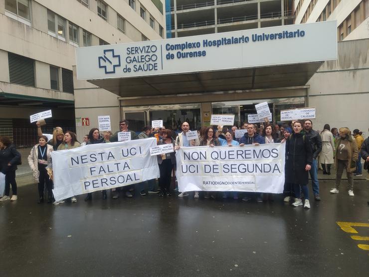 Manifestación de traballadores da UCI de Ourense. / Europa Press