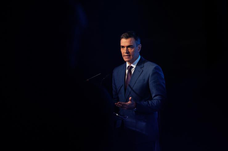 O presidente do Goberno, Pedro Sánchez, durante clausúraa do IV edición do Foro ANFAC Xuntos cara ao futuro?, a 20 de febreiro de 2024, en Madrid (España). A Asociación Española de Fabricantes de Automóbiles e Camións (ANFAC), coa colaborac. Alejandro Martínez Vélez - Europa Press / Europa Press