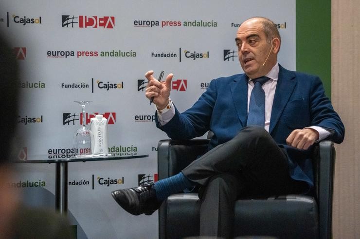 O presidente da Asociación de Traballadores Autónomos (ATA) e vicepresidente da Confederación Española de Organizacións Empresariais (CEOE), Lorenzo Amor intervén durante o almorzo do 2 de febreiro, en Córdoba.. Francisco J. Olmo - Europa Press 