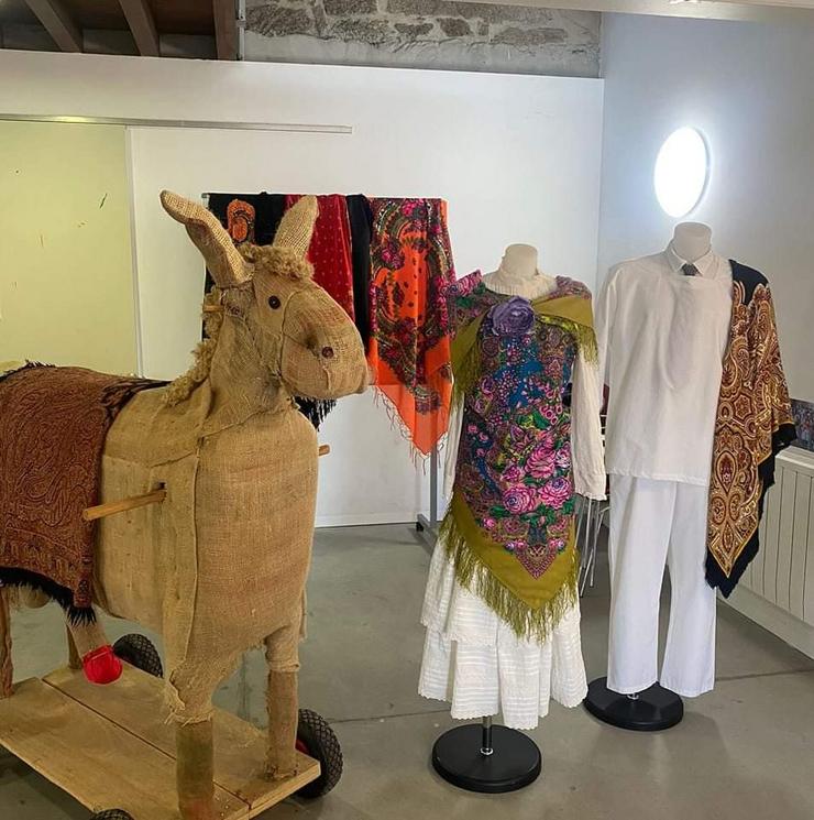 O curioso burro e a indumentaria 