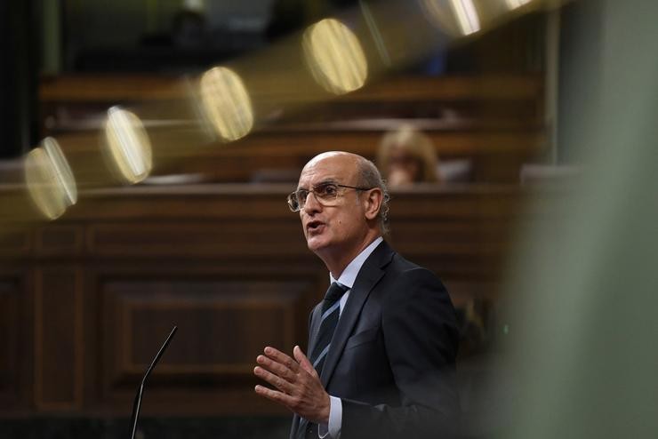 O deputado do PP, Celso Luís Delgado Arce, intervén durante unha sesión plenaria no Congreso dos Deputados. Fernando Sánchez - Europa Press / Europa Press