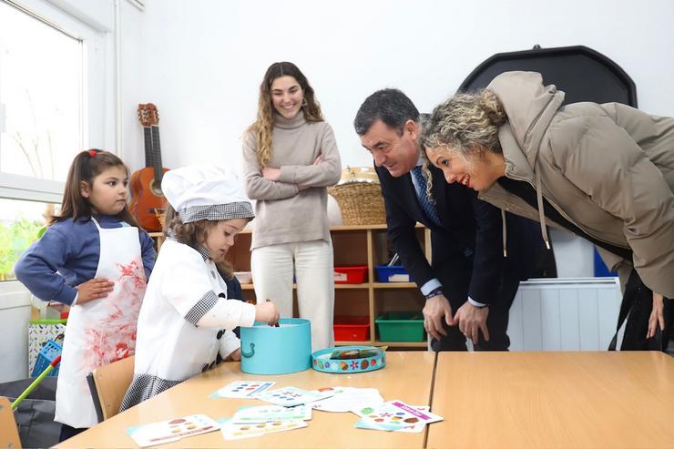 Unha delegación do Goberno de Canarias, xunto ao conselleiro de Educación, Román Rodríguez, visita Galicia para coñecer o seu modelo de educación rural / XUNTA DE GALICIA