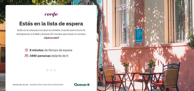 Cola virtual na web de Renfe este martes. 