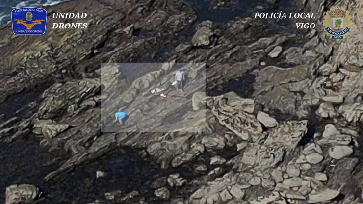 Imaxe de dron dos mariscadores.. POLICÍA LOCAL / Europa Press