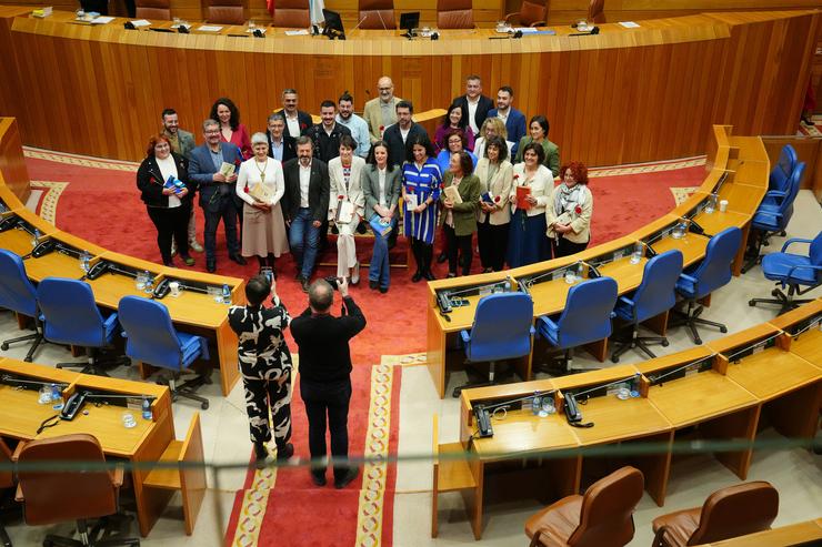 XII lexislatura Parlamento de Galicia, foto de familia do Grupo Parlamentario do BNG, con Ana Pontón á cabeza dos 25 deputados logrados o 18 de febreiro.. ÁLVARO BALLESTEROS