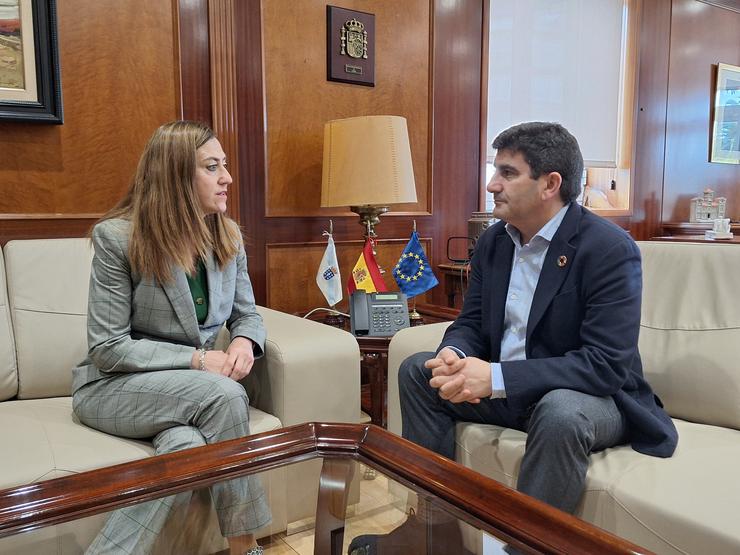 Pedro Blanco, e a directora xeral de Protección Civil e Emerxencias do Ministerio do Interior, Virginia Barcones, manteñen unha reunión. DELEGACIÓN DO GOBERNO EN GALICIA / Europa Press