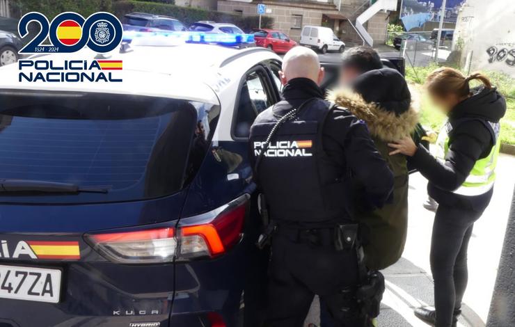Catro detidos en Vigo tras desarticular unha organización dedicada á captación e explotación sexual de mulleres / POLICÍA NACIONAL / Europa Press