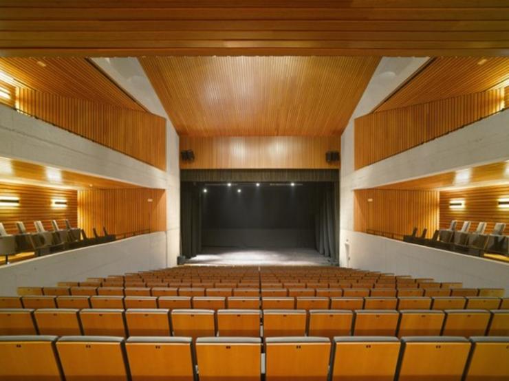 Auditorio de Verín. Foto: Roland Halbe