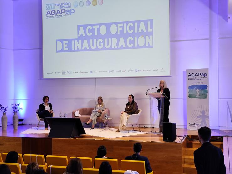 Inauguración da xornada organizada pola Asociación Galega de Pediatría de Atención Primaria 