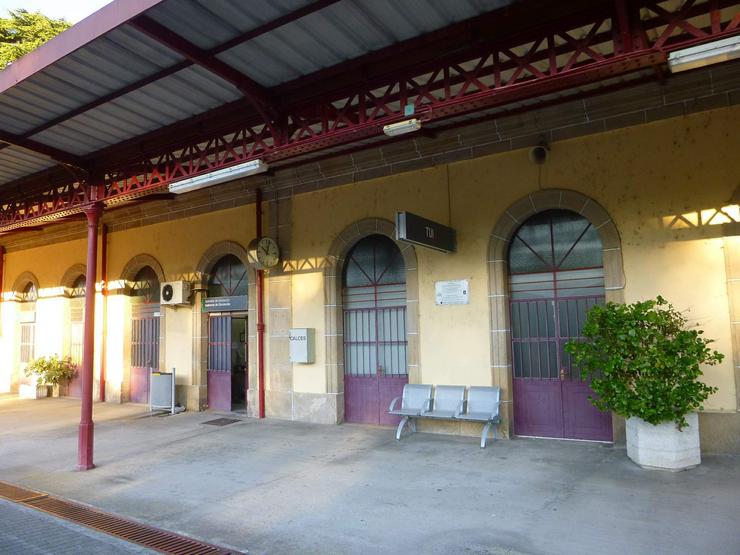 Estación de tren de Tui / Wikipedia