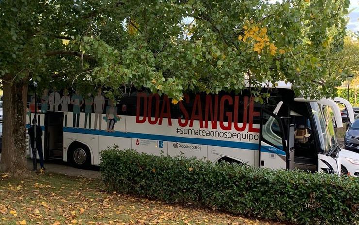 Autobús de ADOS nun campus galego 