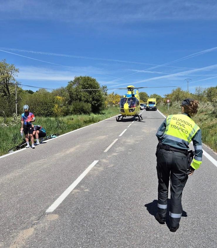 Accidente de ciclistas. GARDA CIVIL / Europa Press