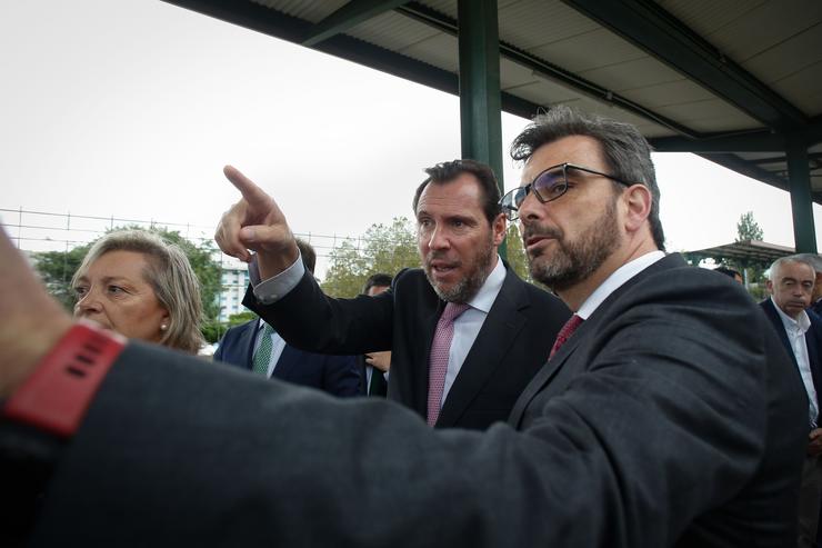 (I-D) A alcaldesa de Lugo, Paula Alvarellos; o ministro de Transportes e Mobilidade Sustentable, Óscar Puente e o vicepresidente da Xunta de Galicia, Diego Calvo; na estación intermodal de Lugo,  a 14 de xuño de 2024, en Lugo / Carlos Castro
