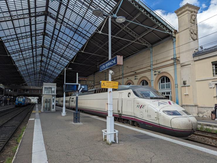 Tren de Renfe / RENFE - Arquivo