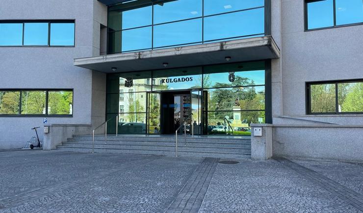 Fachada do Xulgado do Penal número 1 de Lugo.