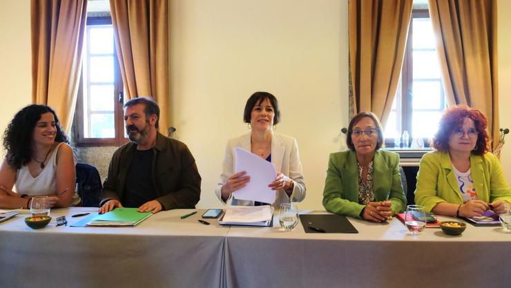 A portavoz nacional do BNG, Ana Pontón, na reunión do seu 'goberno alternativo'.. BNG 