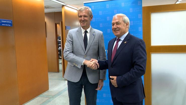 O presidente da Xunta de Galicia, Alfonso Rueda, e o presidente da Deputación Provincial de Lugo, José Tomei, minutos antes do encontro mantido este mércores na Delegación Territorial da Xunta. En Lugo, a 17 de xullo de 2024. / Europa Press