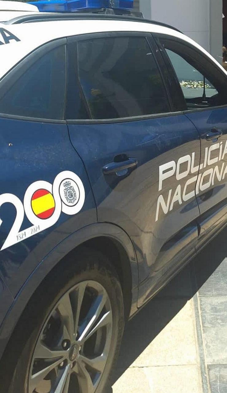 Vehículo da Policía Nacional.. SUBDELEGACIÓN