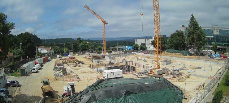 As obras de construción do Centro de Protonterapia de Galicia, que se situará na contorna do Hospital Clínico de Santiago, alcanzaron o 15% da súa execución e estímase que o centro comece a funcionar en 2026.. A Xunta / Europa Press
