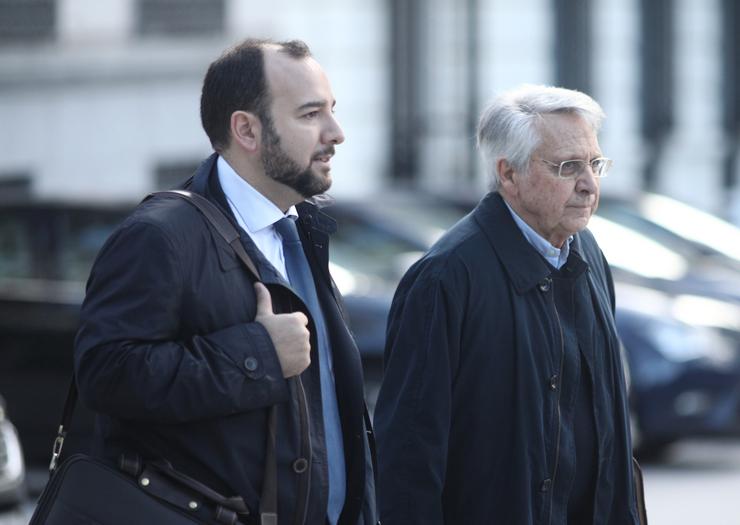 Julio Fernández Gayoso chega á  Audiencia Nacional / Eduardo Parra