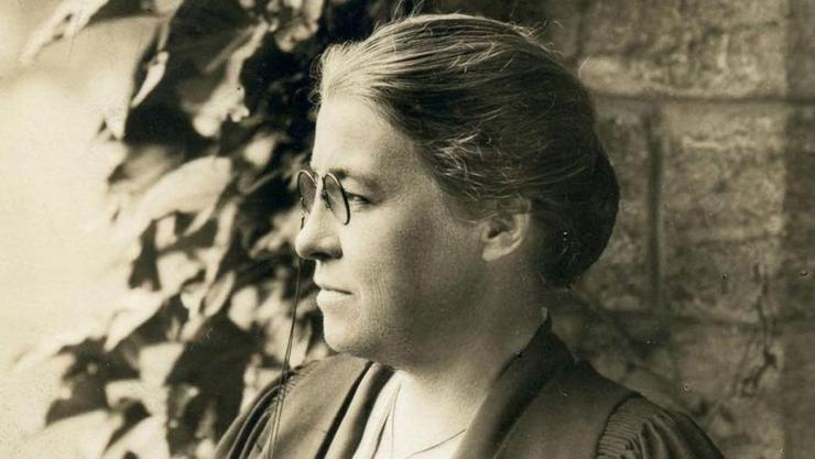 A profesora estadounidense Georgiana Goddard King, considerada a primeira "peregrina erudita" / USC