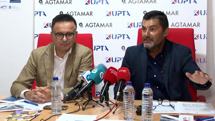O conselleiro de Emprego, José González, e o presidente da Unión de Traballadores Autónomos (UPTA), Eduardo Abad, en rolda de prensa / Europa Press