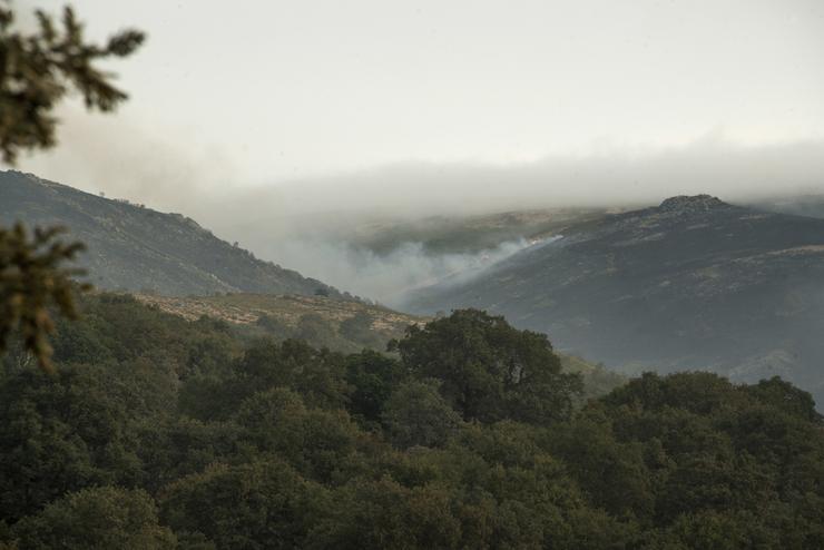 INCENDIO PARQUE NATURAL BAIXA LIMIA-SERRA DO XURÉS. PORTUGAL-ENTRIMO / ROSA VEIGA - Arquivo