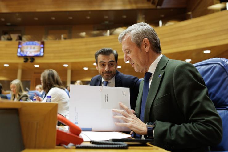 O presidente da Xunta, Alfonso Rueda, na sesión de control do Parlamento de Galicia / DAVID CABEZON @ XUNTA