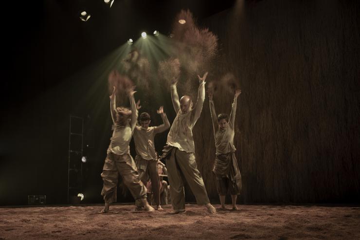 A compañía Nova Galega de Danza interpretando