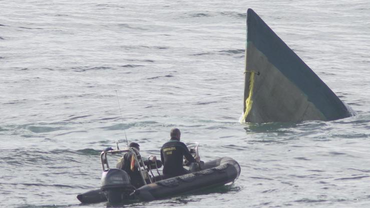 O narcosubmarino localizado na Costa da Morte, no momento do seu afundimento / Gustavo de la Paz - Arquivo