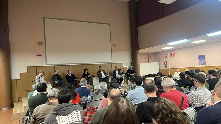 Mesa redonda nas IV Xornadas de Normalización Lingüística / Neofalantes