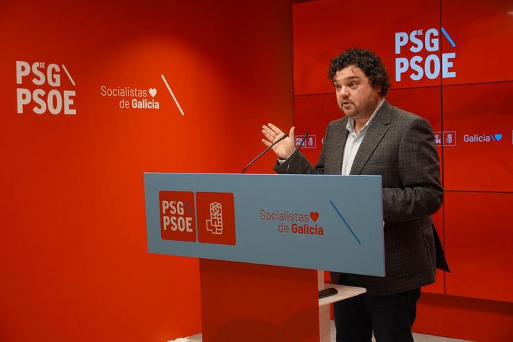 O portavoz da executiva do PSdeG, Xullo Torrado, en rolda de prensa. PSDEG / Europa Press