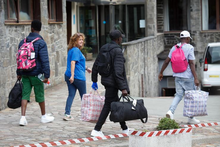 Varios migrantes en Ribeira de Piquín / Europa Press