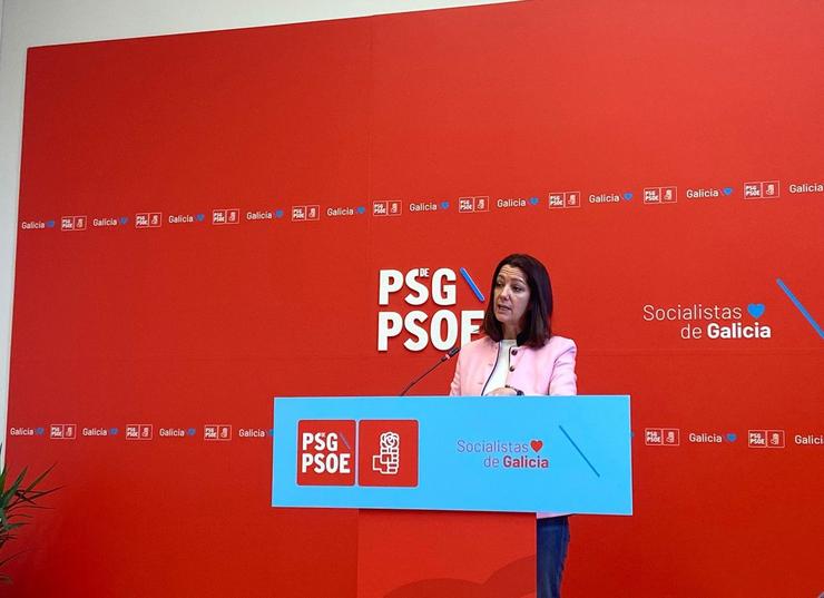 A socialista Lara Méndez durante a rolda de prensa. / Europa Press