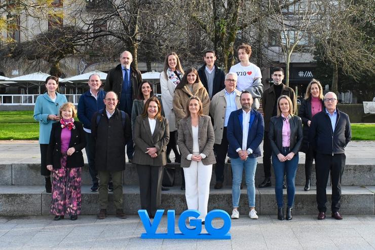 A candidata á presidencia do PP de Vigo, Luisa Sánchez, presenta aos membros da súa lista de  cara ao Congreso Local do partido / PP DE VIGO / Europa Press