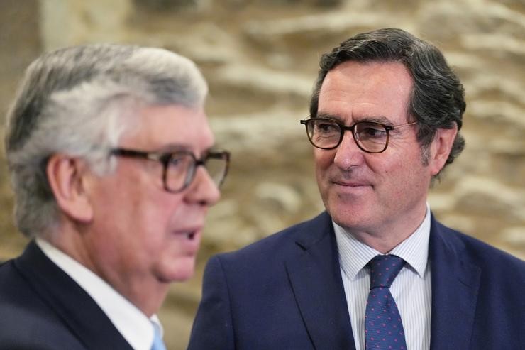 Presidente CEOE, Antonio Garamendi, co presidente electo da CEG, Jose Manuel Vieites, en Santiago de Compostela 