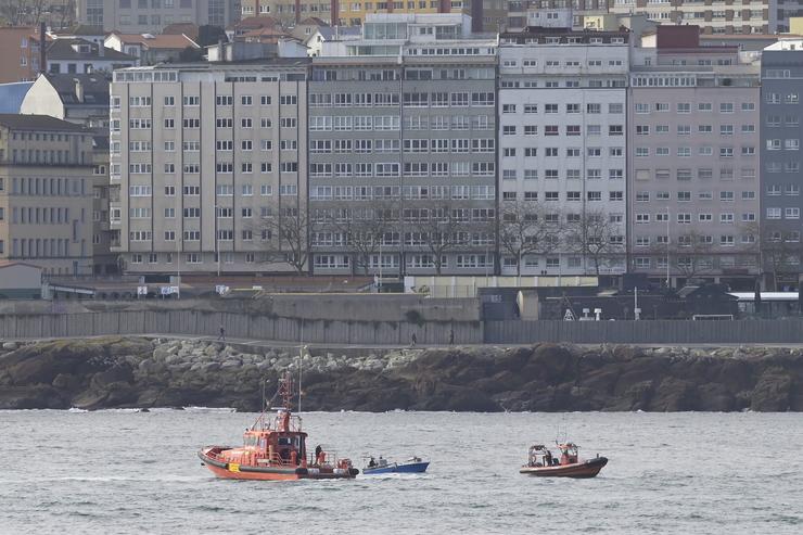 Zona Do Afundimento Dunha Barca De Percebeiros Á beira Do Acuario Da Coruña. M. DYLAN