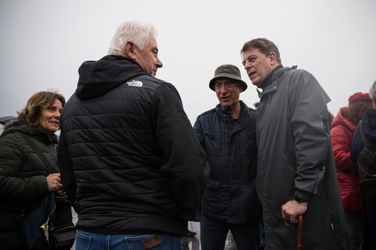 O secretario xeral do PSdeG, José Ramón Gómez Besteiro, na manifestación contra Altri e a mina de Touro-O Pino. Na Pobra do Caramiñal. A 22 de marzo de 2025.. ELENA FERNÁNDEZ/EUROPA PRESS