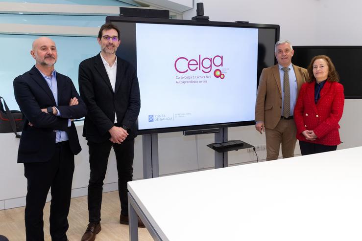O secretario xeral dá Lingua, Valentín García, acompañado polo director da Axencia para a Modernización Tecnolóxica de Galicia, Julián Cerviño / Xunta