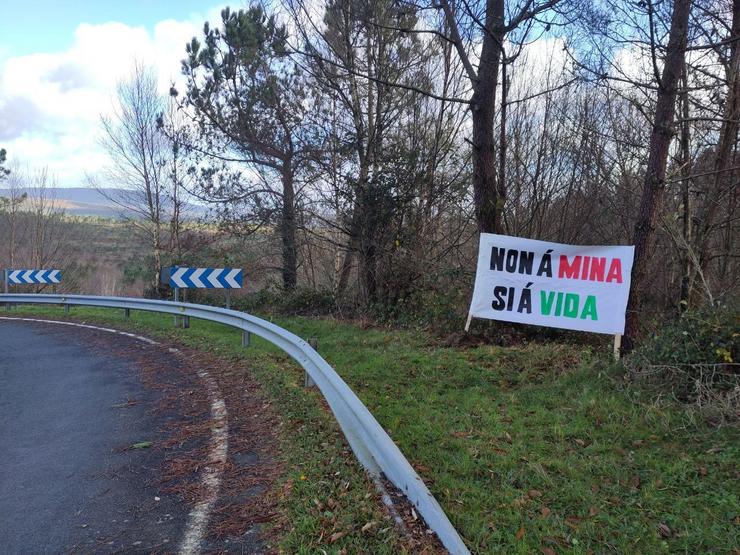 Cartel da plataforma SOS Suído Seixo 