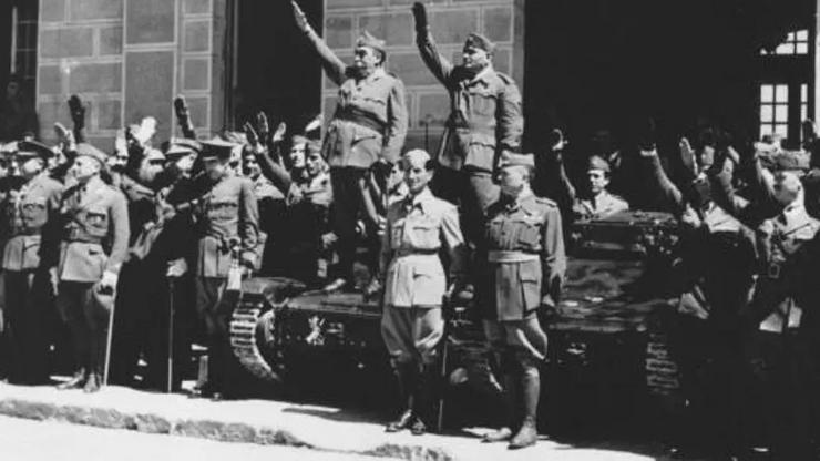 Un momento do alzamento fascista que deu lugar á Guerra Civil / arquivo