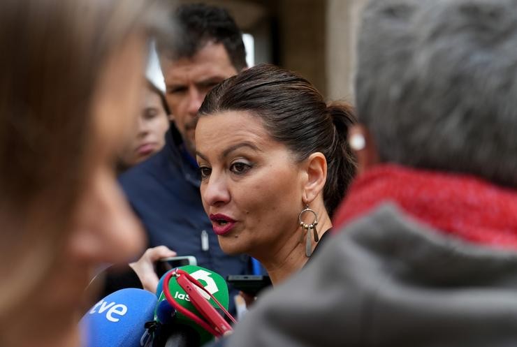 A ministra de Mocidade e Infancia, Sira Rego, ofrece declaracións aos medios tras unha reunión coa delegada do Goberno Pilar Bernabé no Patio da Delegación do Goberno na Comunitat Valenciana, a 11 de abril de 2025, en Valencia, Comunita. Eduardo Mazá - Europa Press / Europa Press