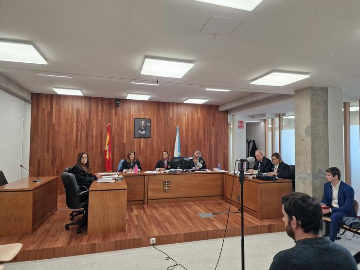Acepta un ano e nove meses de prisión por estafar ao facerse pasar por traballador dunha axencia de viaxes / PEDRO DAVILA