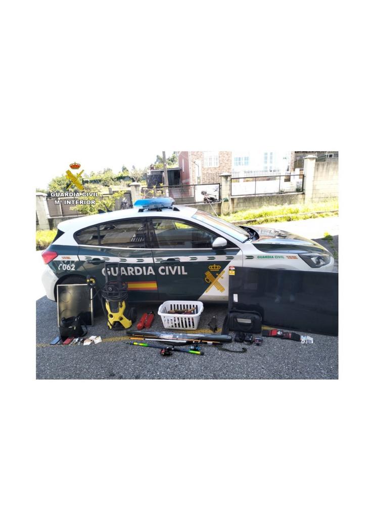Detidos tres veciños do Grove (Pontevedra) por unha onda de roubos con violencia en domicilios.. GARDA CIVIL / Europa Press